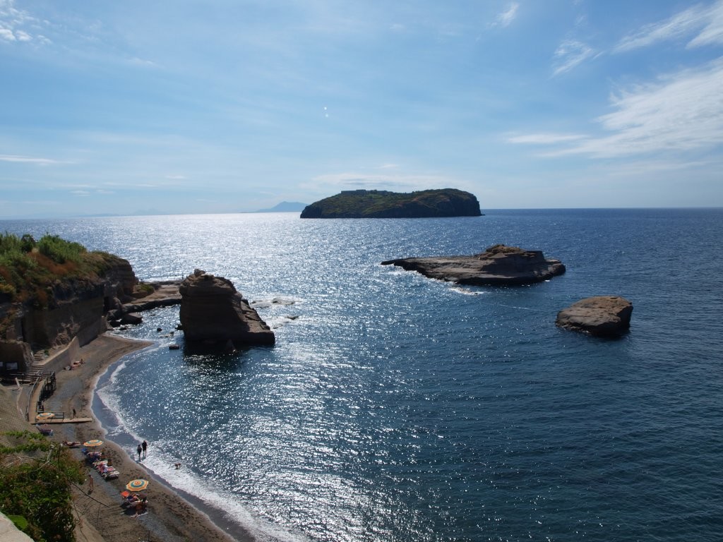 ventotene-cala-nave