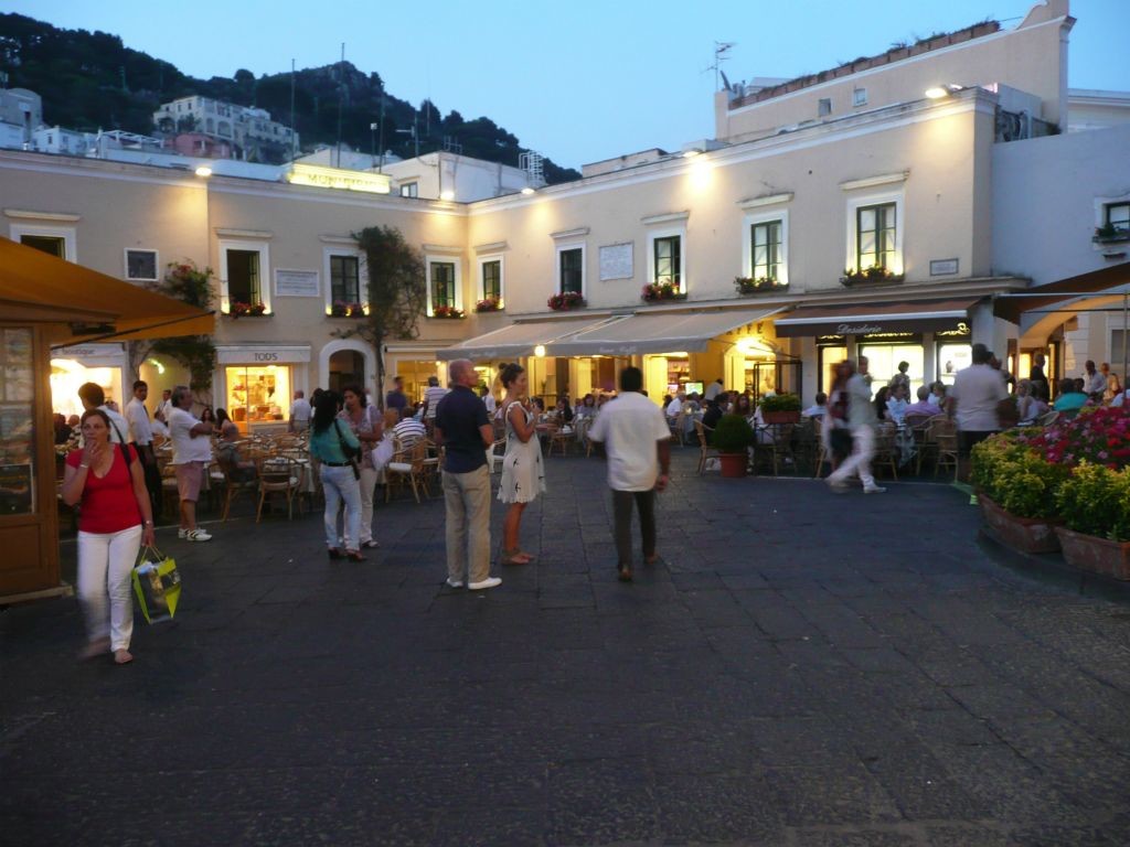 capri-piazzetta